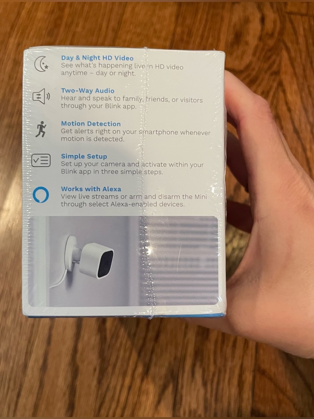 Blink Mini Indoor Plug In HD Smart Security Camera 2 Pack White New Sealed - Picture 4 of 5